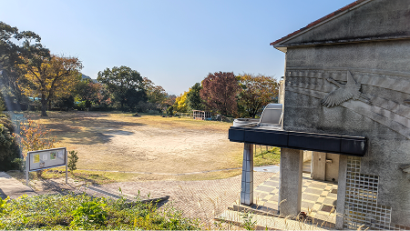 OAMA+BASEのグラウンド